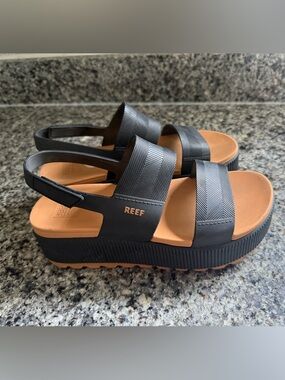 Reef Black and Tan Women’s Two-Strap Slide Sandals